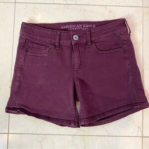 American Eagle Jean Shorts Wine Color Size 4